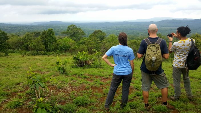 Volunteers Elephant Valley Project Mondulkiri Cambodia